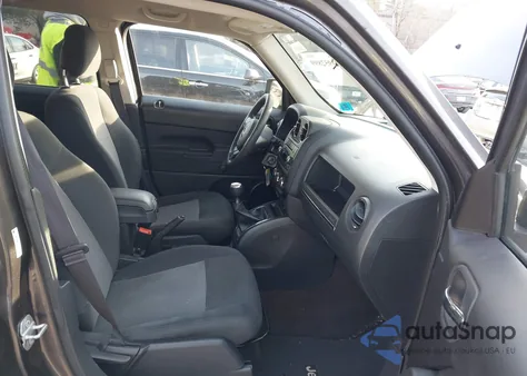 2015 Jeep Patriot Sport z USA, uszkodzony, nr VIN 1C4NJRBB6FD248843